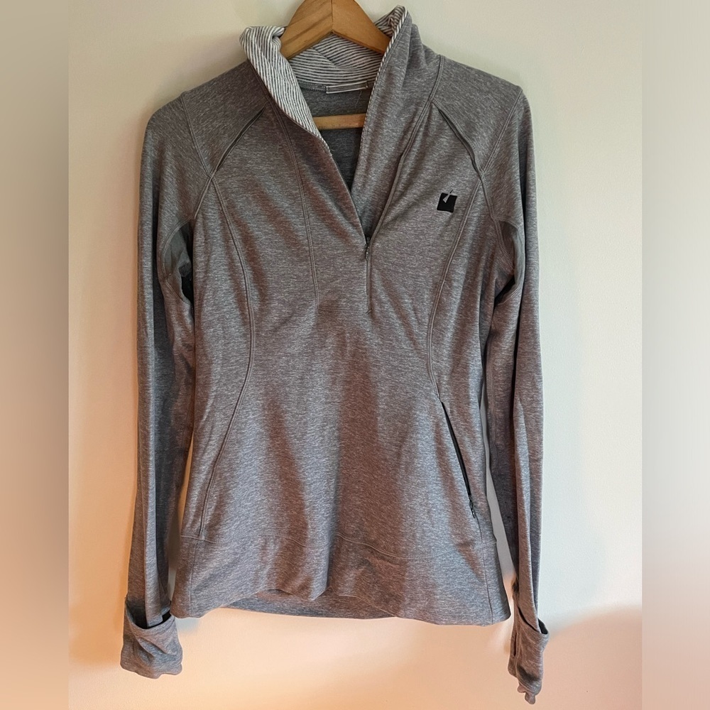 #207- LULULEMON-Women’s 1/2 Zip Pullover - Heather Gray - Size 8